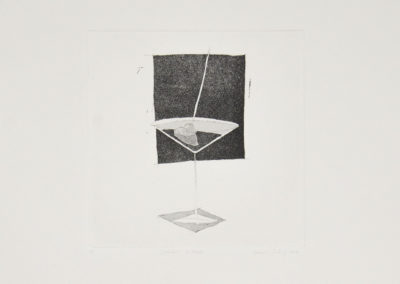 Eau-forte représentant un verre à cocktail avec un coeur transpercé d'un cure-dent à la place d'une olive. Artiste, Martes Martes. Lieu, Sion.